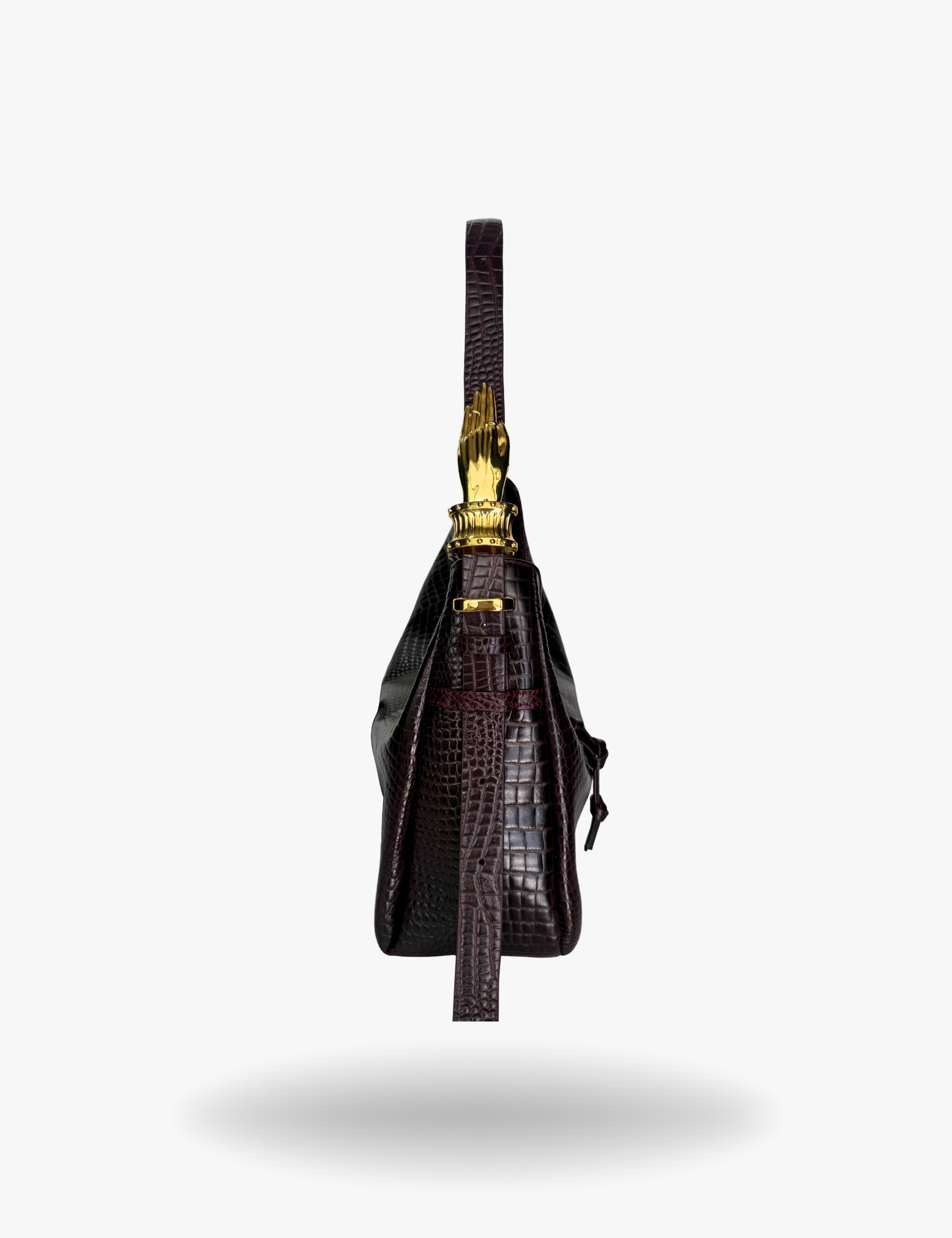 The Muse Gilded Lure Black Cherry Smooth