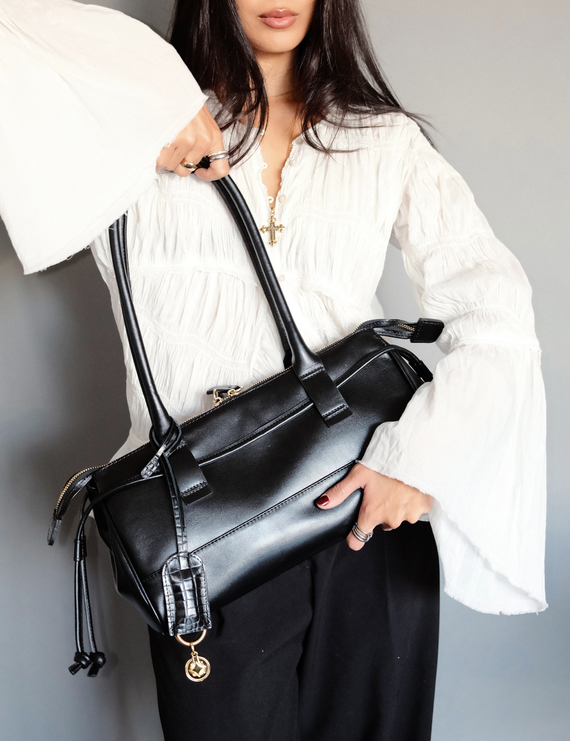 The East West Bag Black Smooth